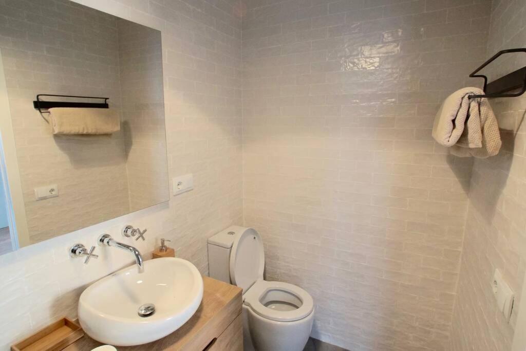 Lovely Flat Fira Mwc L'Hospitalet de Llobregat Dış mekan fotoğraf