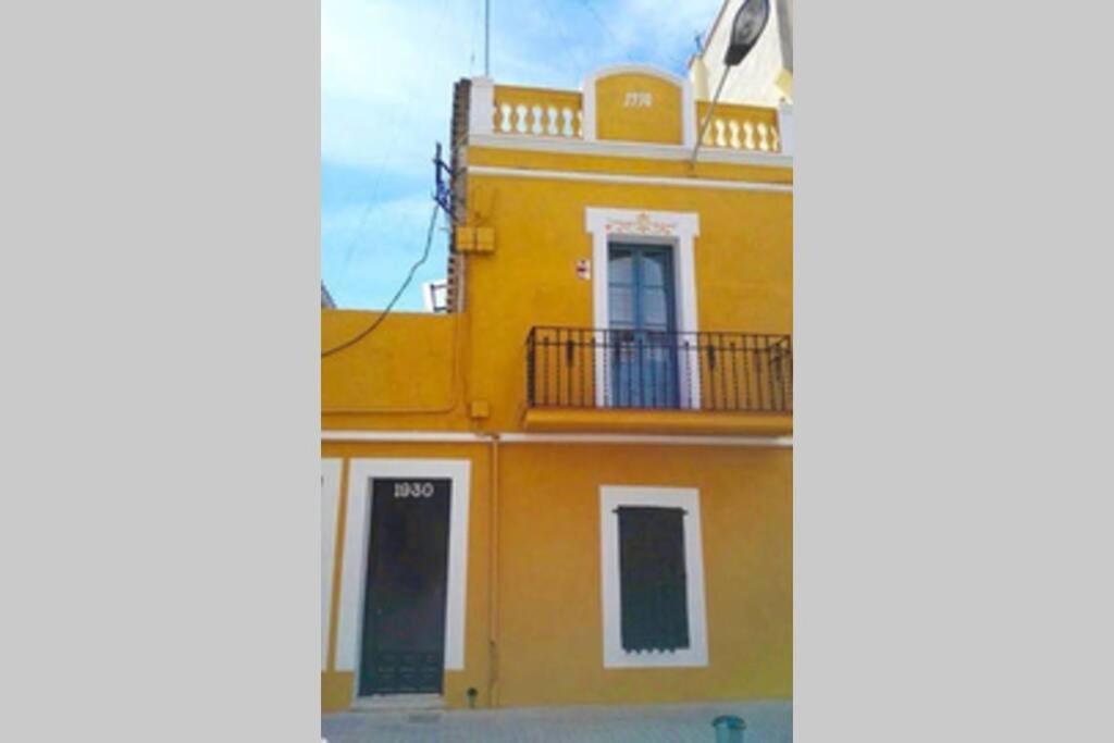 Lovely Flat Fira Mwc L'Hospitalet de Llobregat Dış mekan fotoğraf